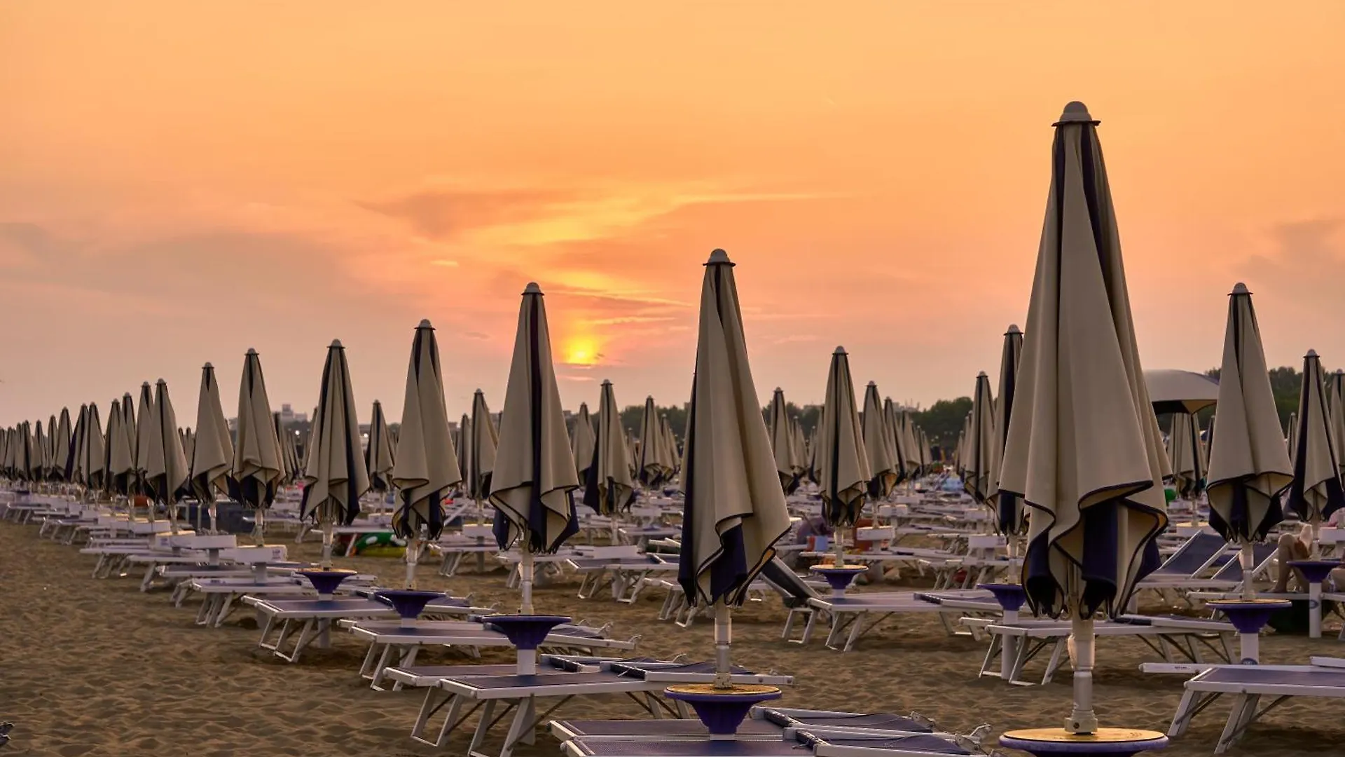 Vacation By The Pool In Our Cozy Flat Apartment Bibione